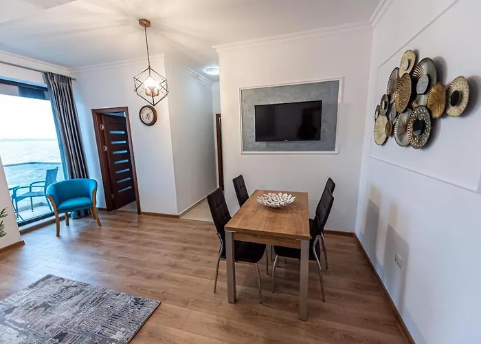 Sunset View ママイア